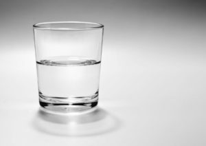 Combien pèse ce verre d 'eau ? – Evenementielles